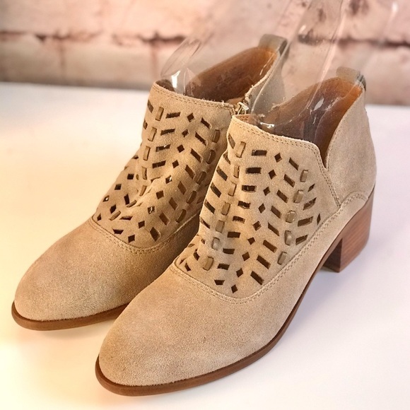 FRANCO SARTO RORY Tan Suede laser cut ankle boots Size 7 booties - Picture 9 of 15